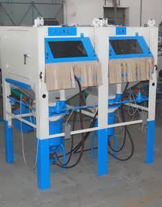 SAND BLASTING MACHINE